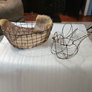 Rustic Vintage Wire Basket Set with Burlap Lining